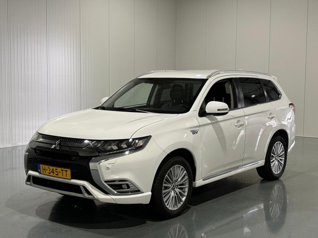 Mitsubishi Outlander - 2.4 PHEV Intense