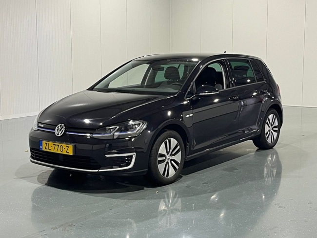 Volkswagen e-Golf - e-Golf