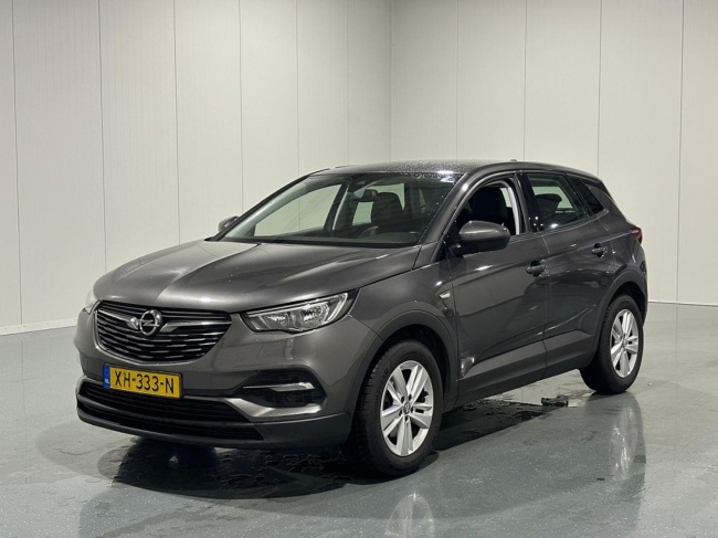 Opel Grandland X - 1.2 Turbo Business +