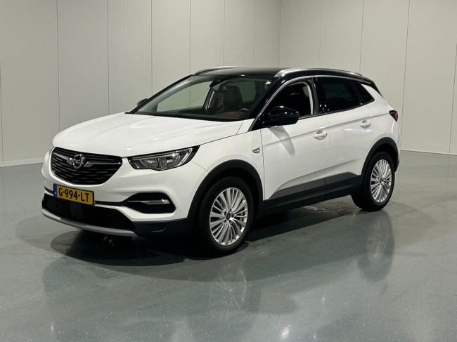 Opel Grandland X - 1.2 Turbo Business Executive