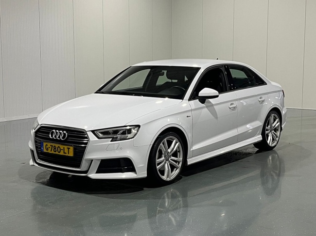 Audi A3 - Limousine 30 TFSI Automaat Sport S Line Edition