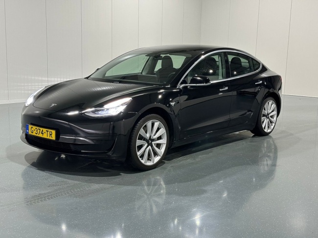 Tesla Model 3 - Standard RWD Plus 60 kWh