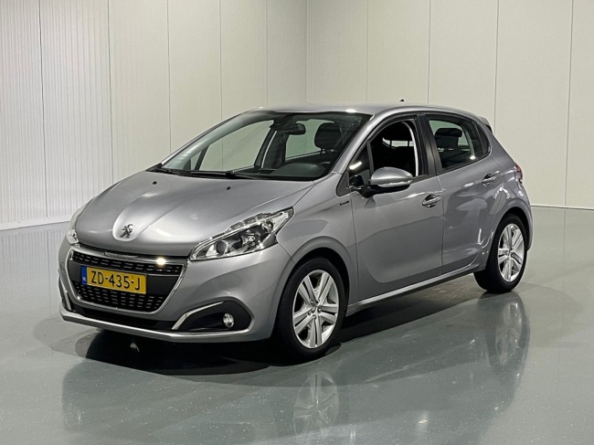 Peugeot 208 - 1.2 PureTech Signature