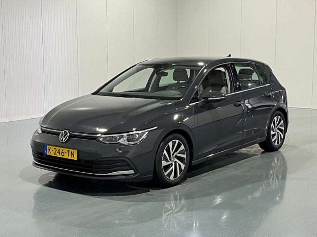 Volkswagen Golf - 1.4 eHybrid Style