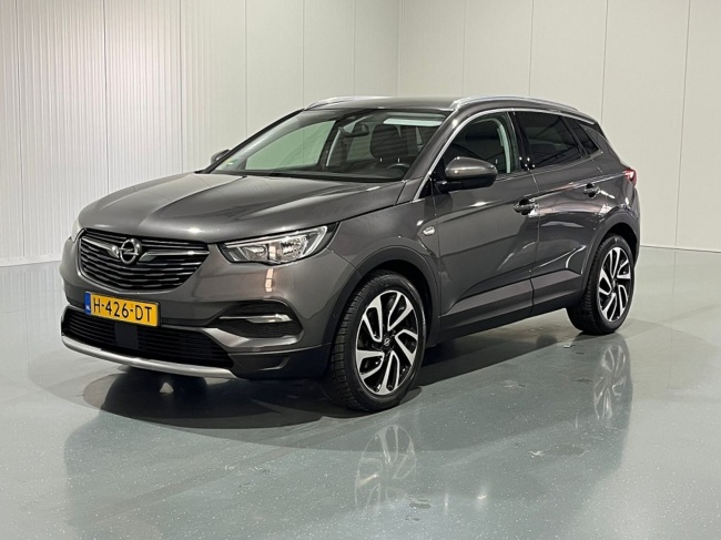 Opel Grandland X - 1.2 Turbo Business Executive