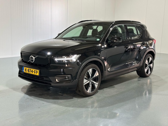 Volvo XC40 - Recharge P8 AWD R-Design