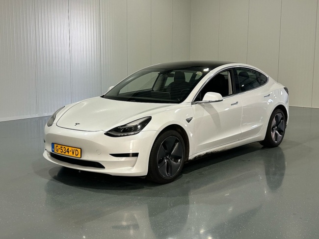 Tesla Model 3 - Standard RWD Plus 60 kWh